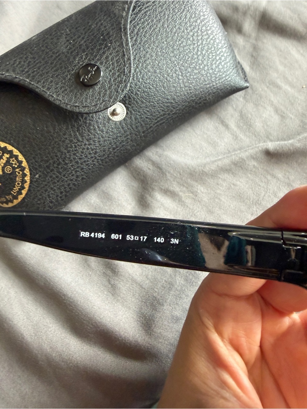 Ray-Ban Black Glossy Wayfarer Sunglasses with Black Case RB 4194 - Picture 2 of 8
